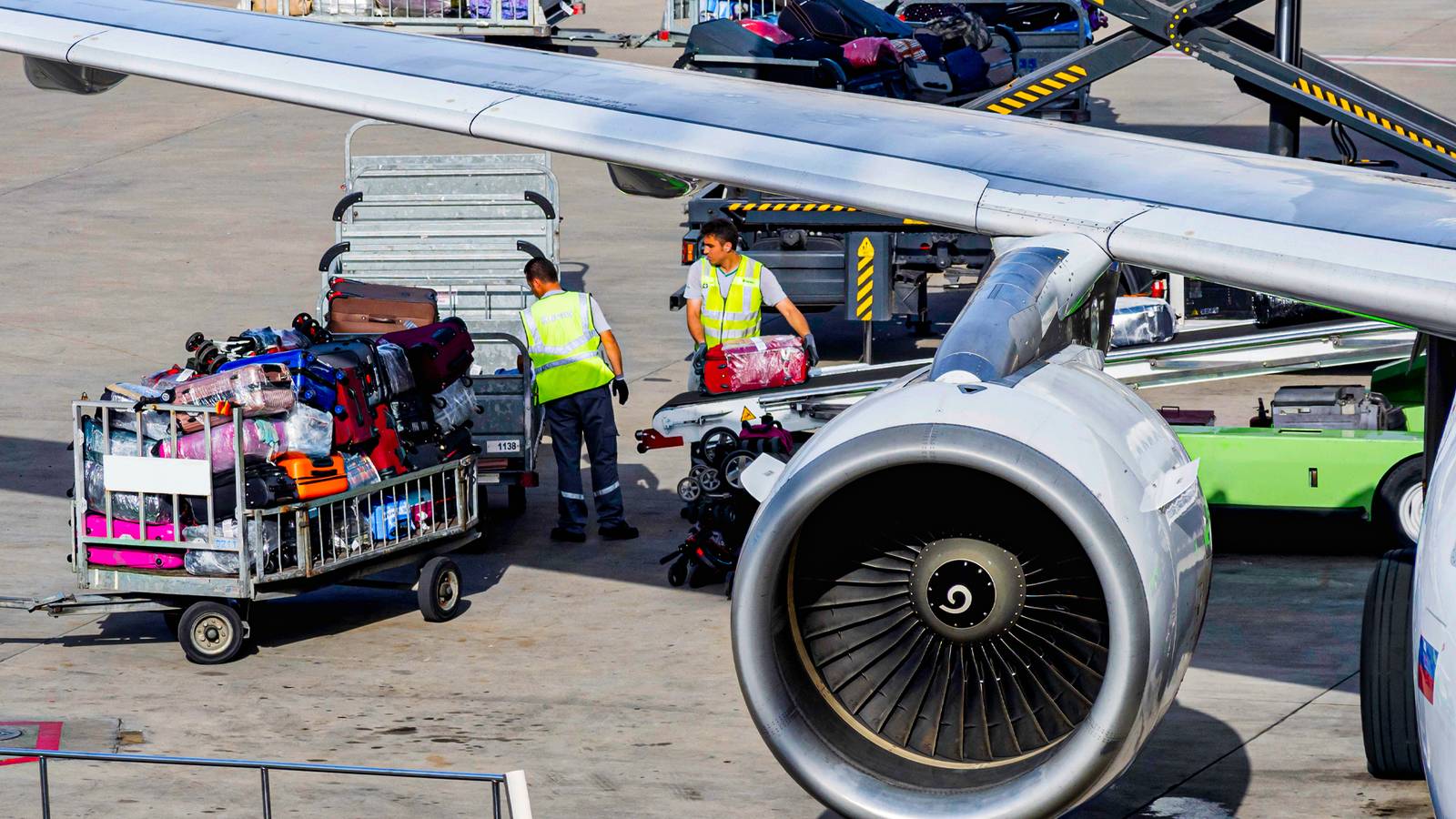 The Problem Airlines Ran Into By Quietly Scanning Every Bag With AI In 2026