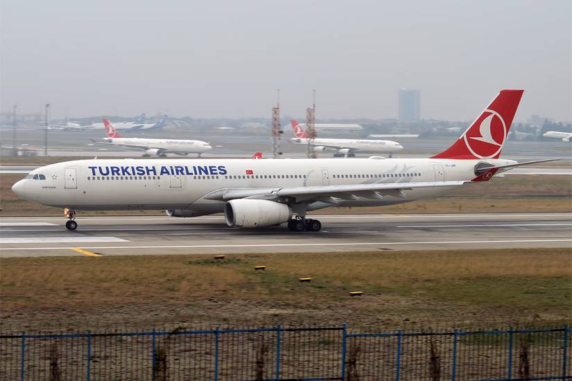 Turkish Airlines TC-JNP 