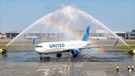 United Airlines 767 water arch mock up