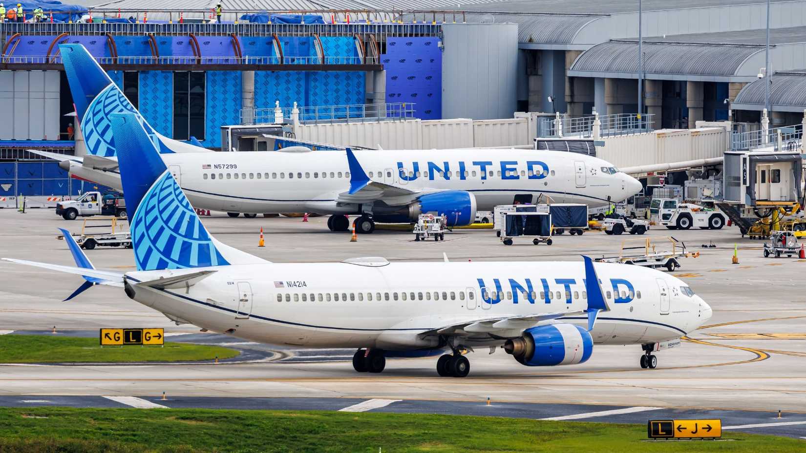 United Airlines 737