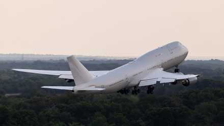 usaf vc-25b bridge boeing 747 flying