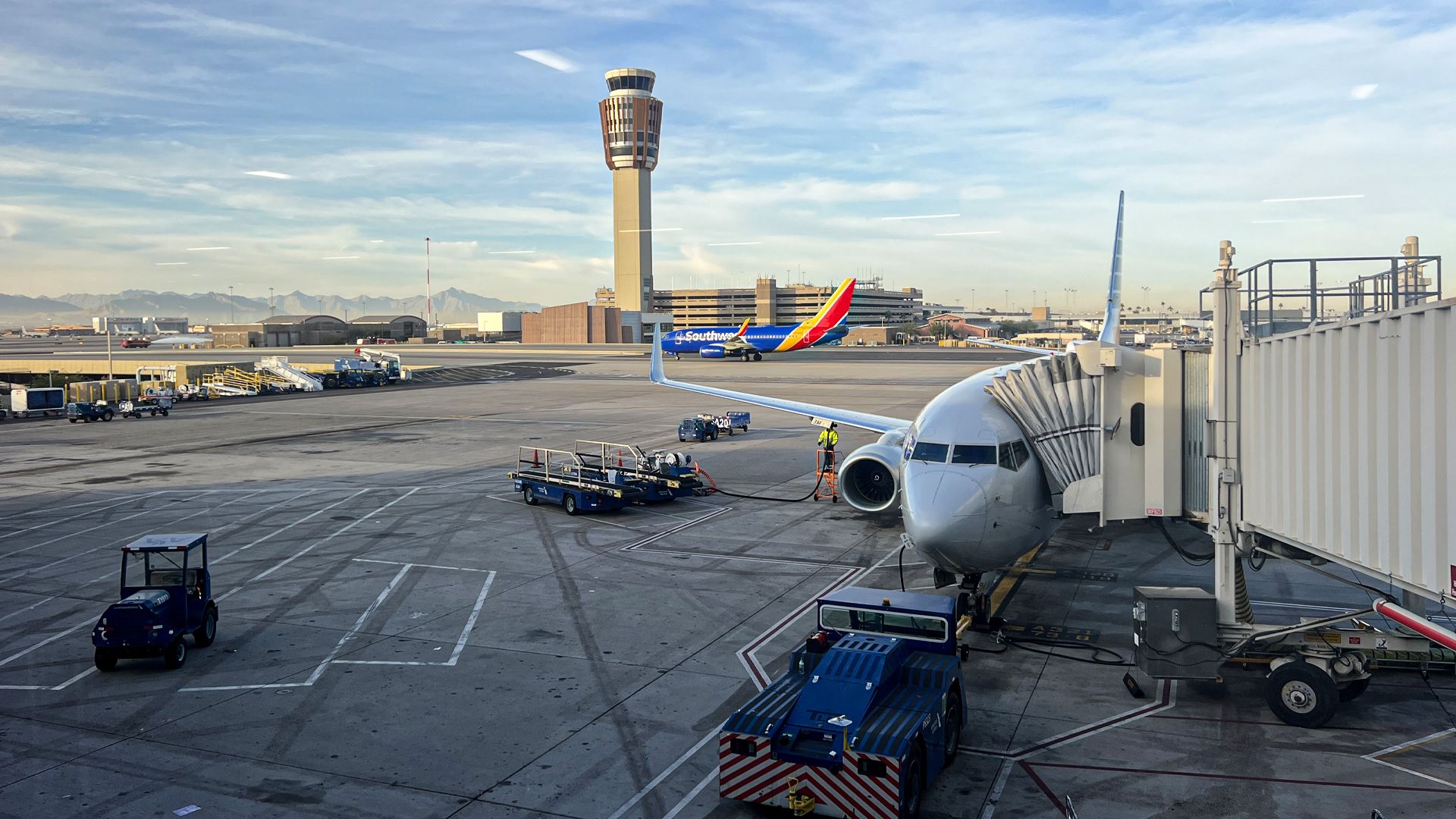 Why Airlines Know Within Minutes Of Boarding Whether A Flight Is Going To Run Late