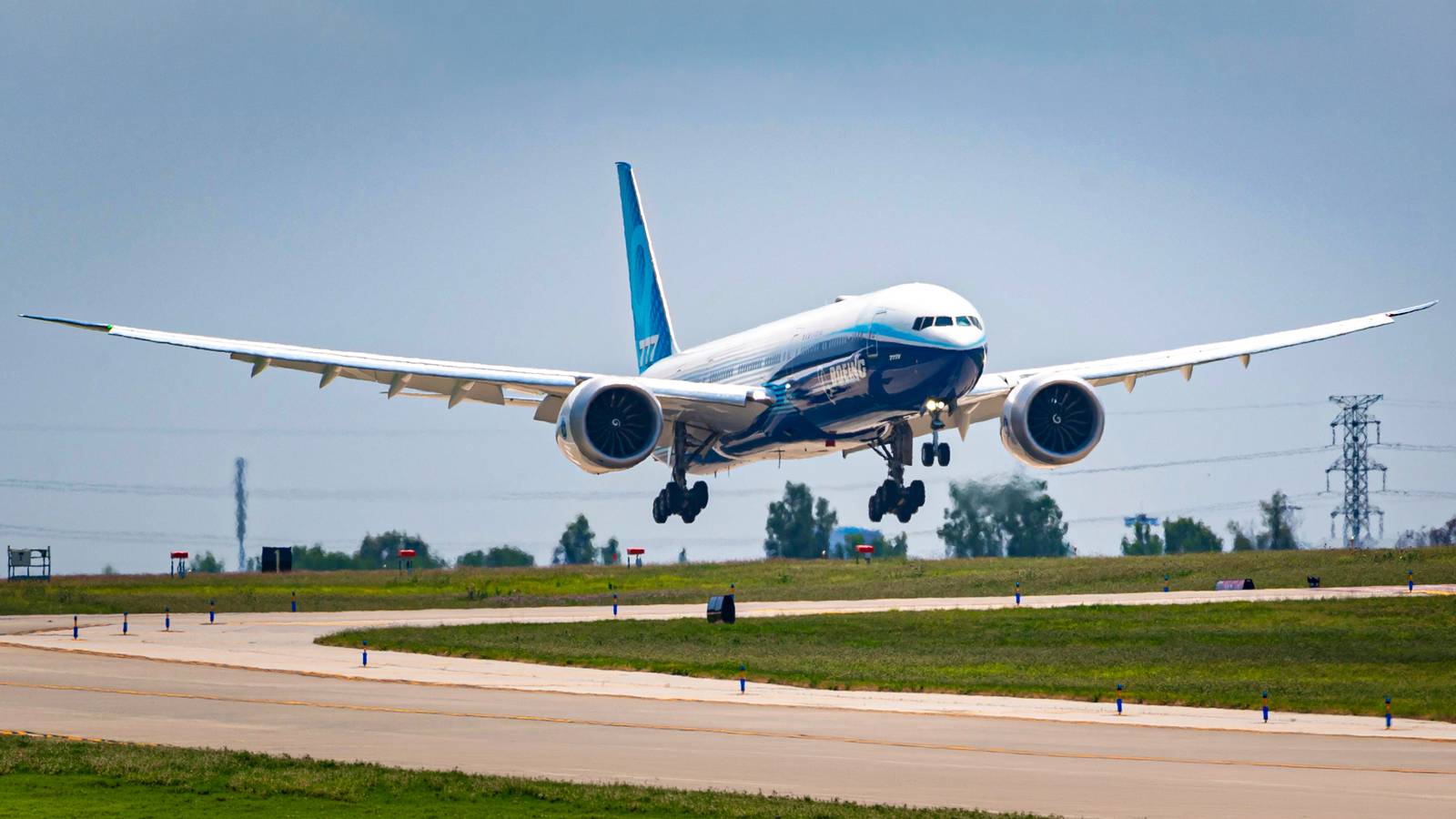 Why The Boeing 777-9 Can't Fly Its Most Important Routes Without This ...