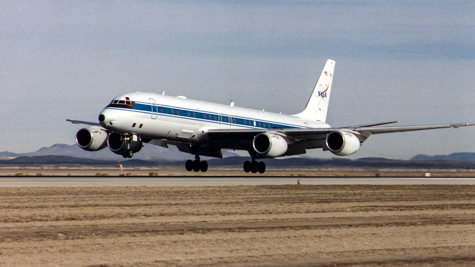 Por que o Douglas DC-8 sobreviveu ao Boeing 707 por décadas