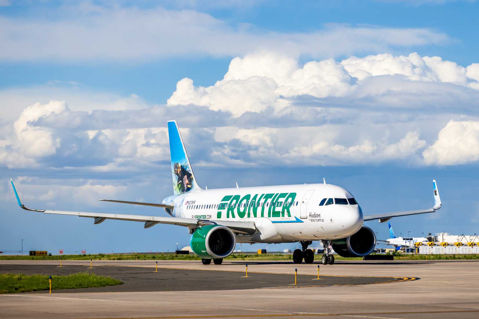 Frontier Airlines Airbus A320neo taxiing at Denver