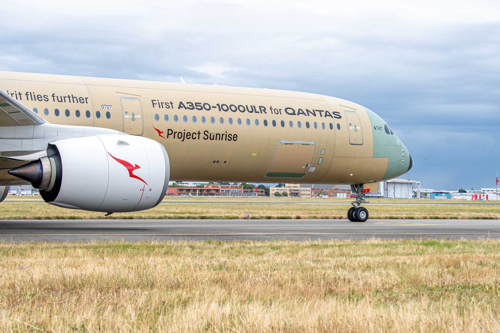 A350-1000ULR MSN707 Qantas First flight-landing_AI-PHO-0383-08-019