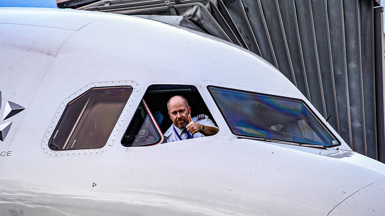 Why Airbus Pilots Can Switch From An A320 To An A350 In Just 8 Days