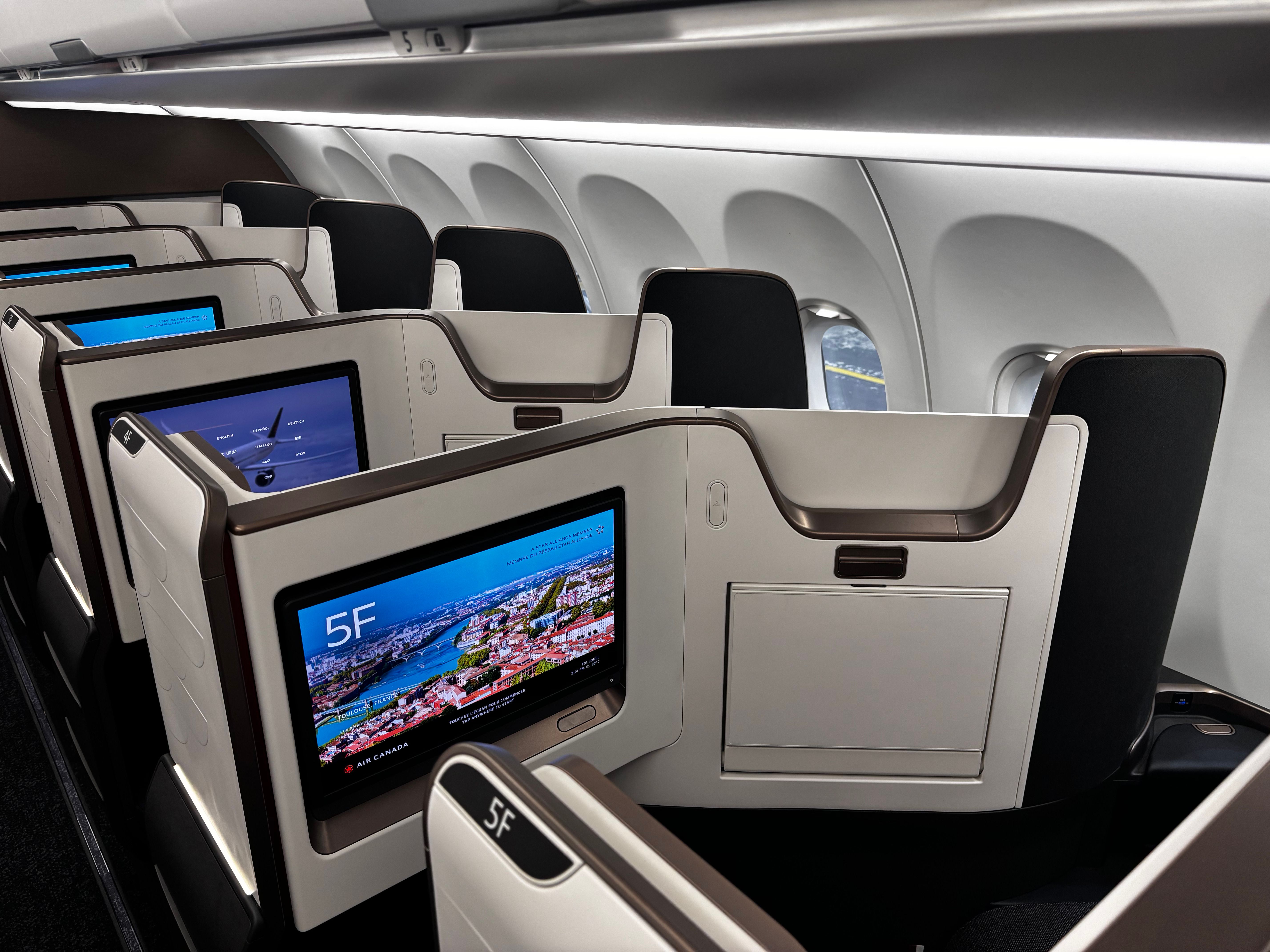 Air Canada's first A321XLR, C-GXLR, Signature class.