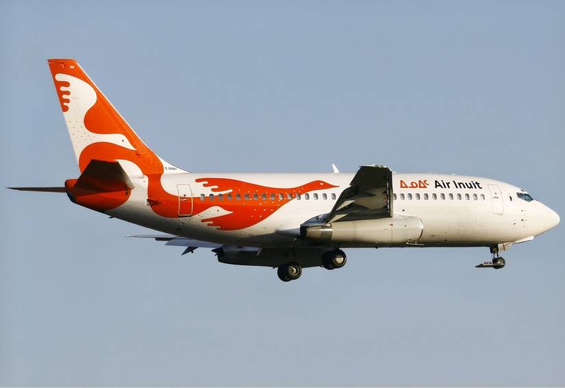 Air Inuit Boeing 737-200