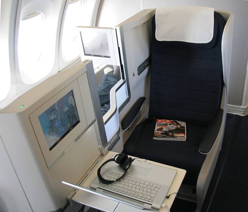 A business class seat on British Airways Boeing 747 upper deck