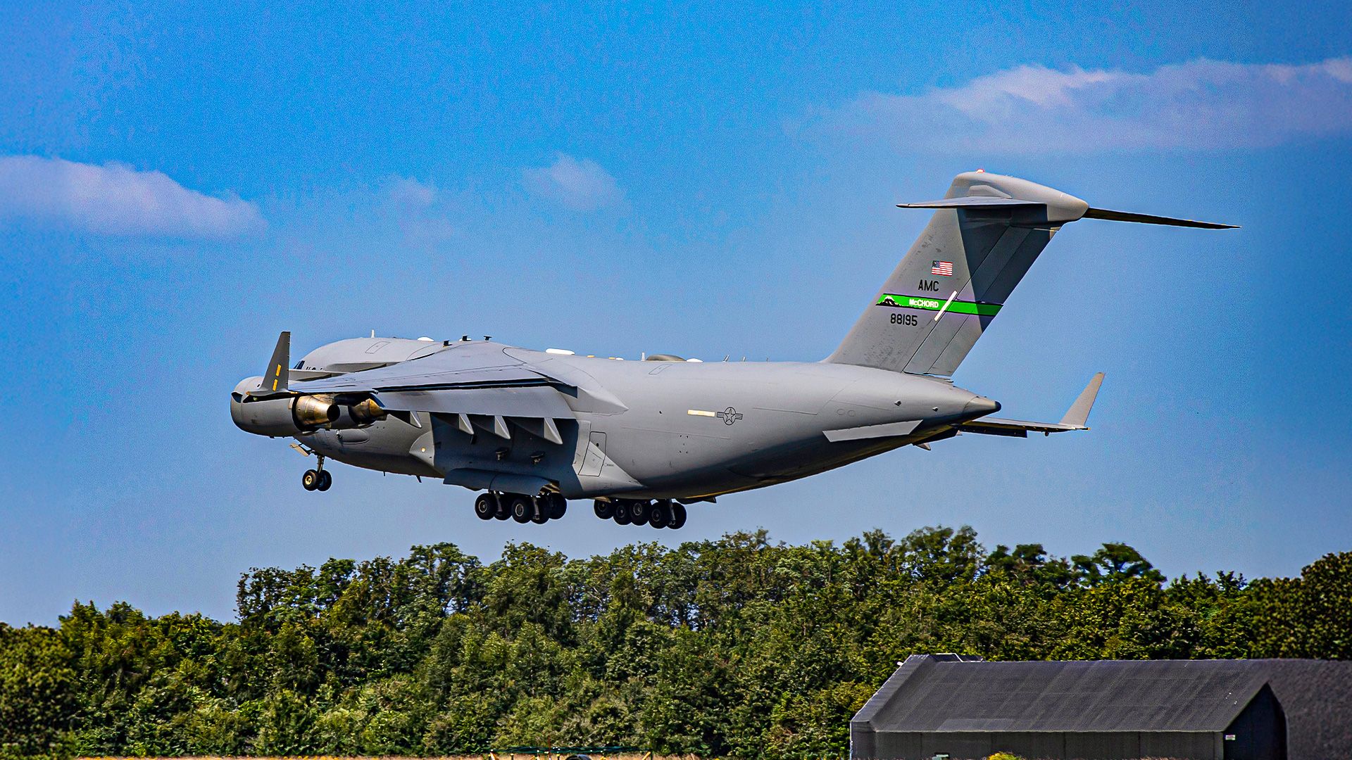 Boeing C-17 Globemaster III'ün Taktiksel İniş Yeteneği