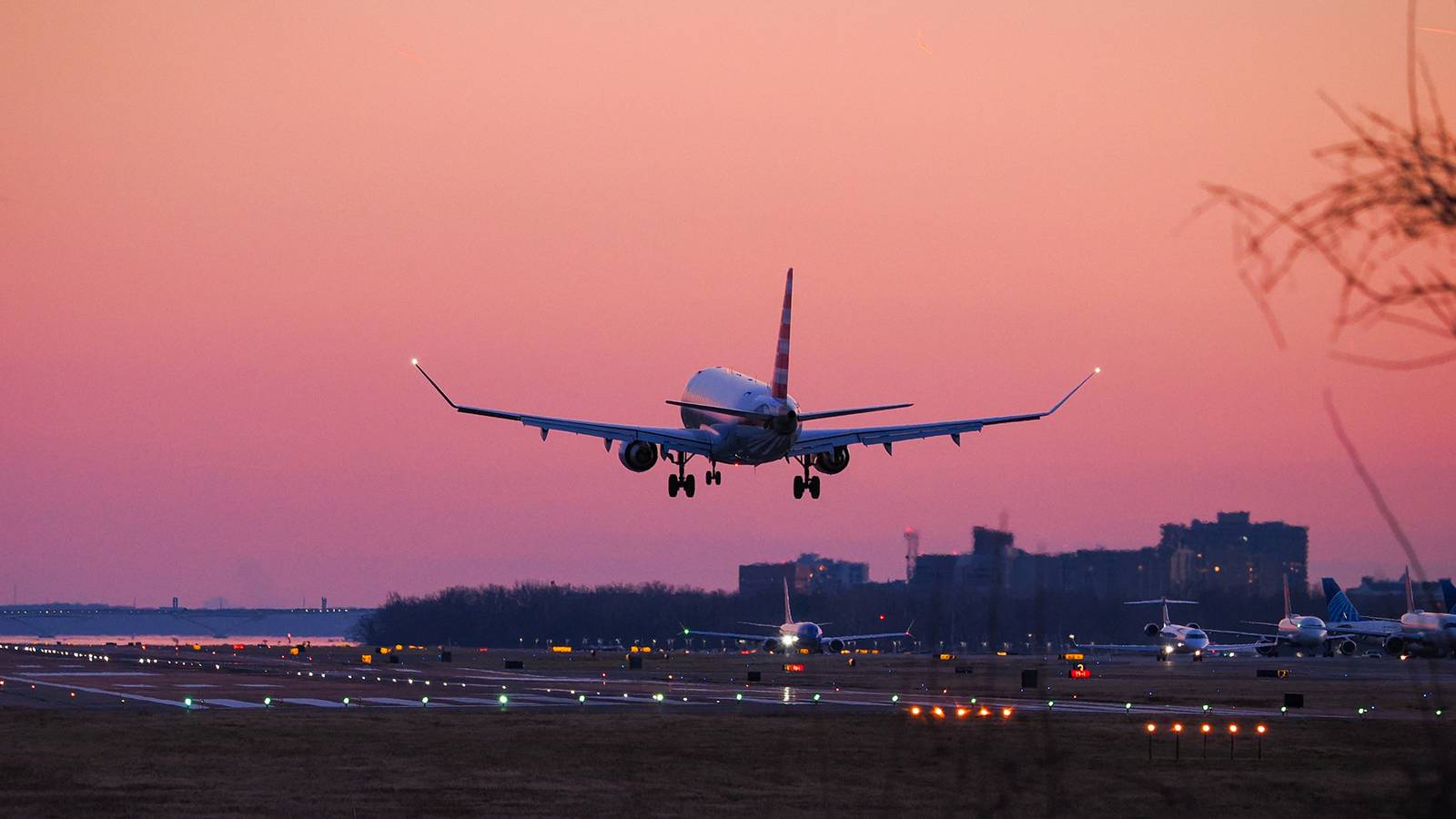 simpleflying.com