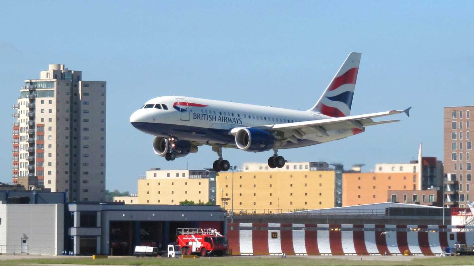 BA A318 Landing