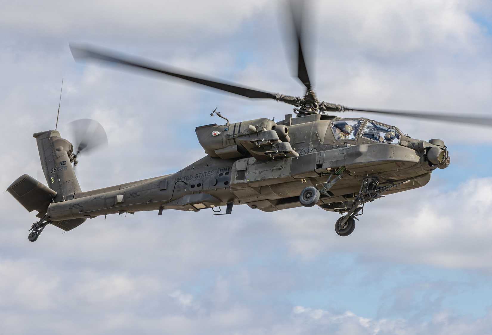 he 1-149th Attack Battalion, 36th Combat Aviation Brigade, conducted its final AH-64D Apache training