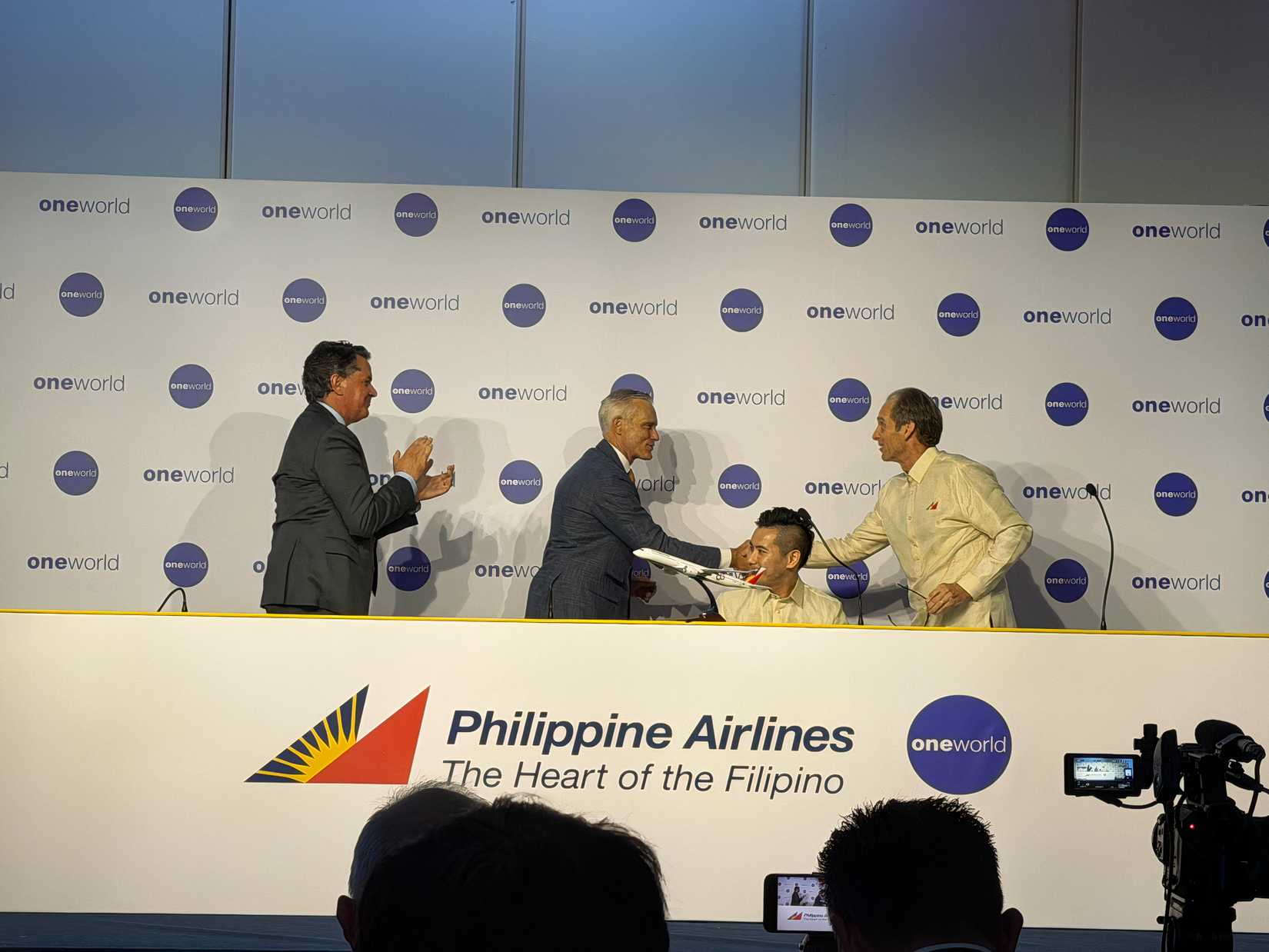 Philippine Airlines and oneworld alliance