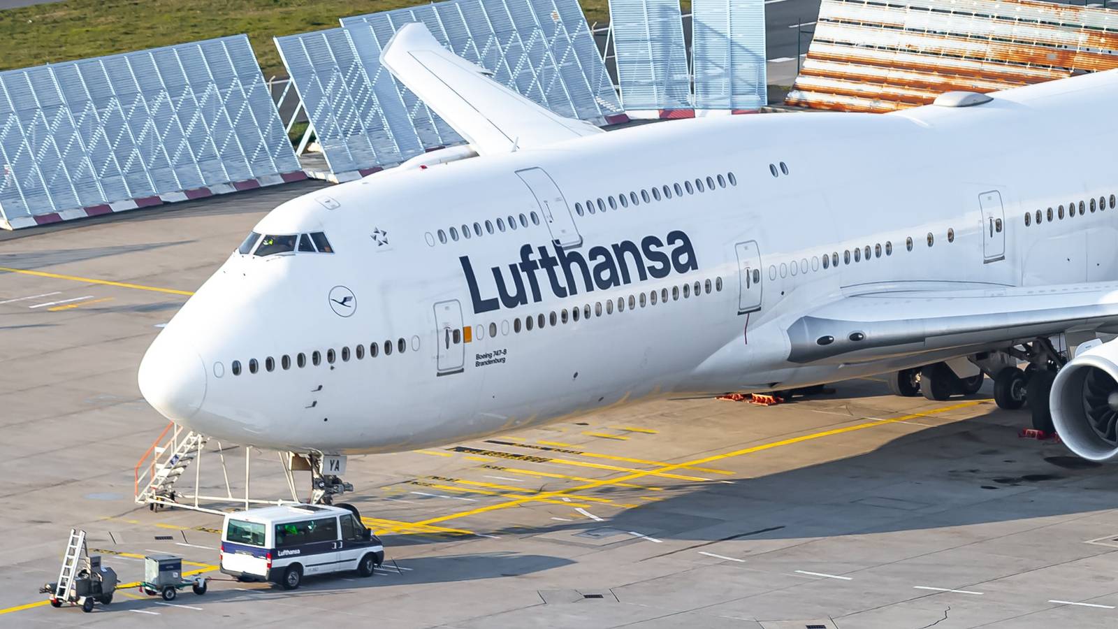 2 US-Bound Lufthansa Boeing 747s Forced Into Overweight Landings Within 24 Hours