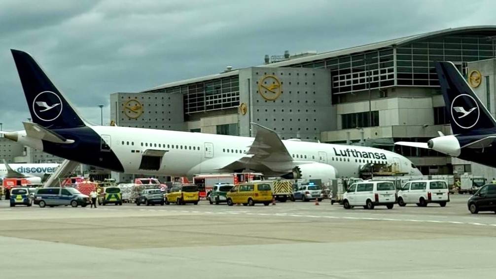 Pino Ausente Causa Colapso em Trem de Pouso de Boeing 787-9 da Lufthansa em Frankfurt