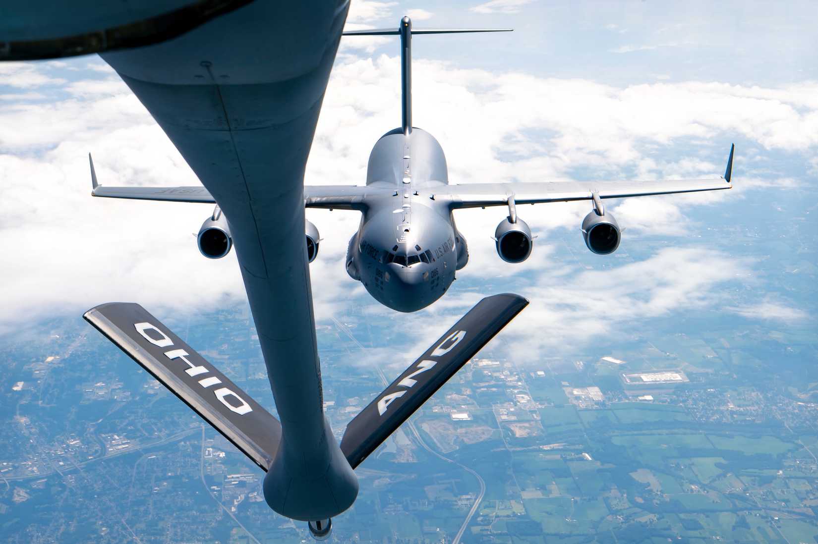 Photo of a KC-135 refueling a C-17.