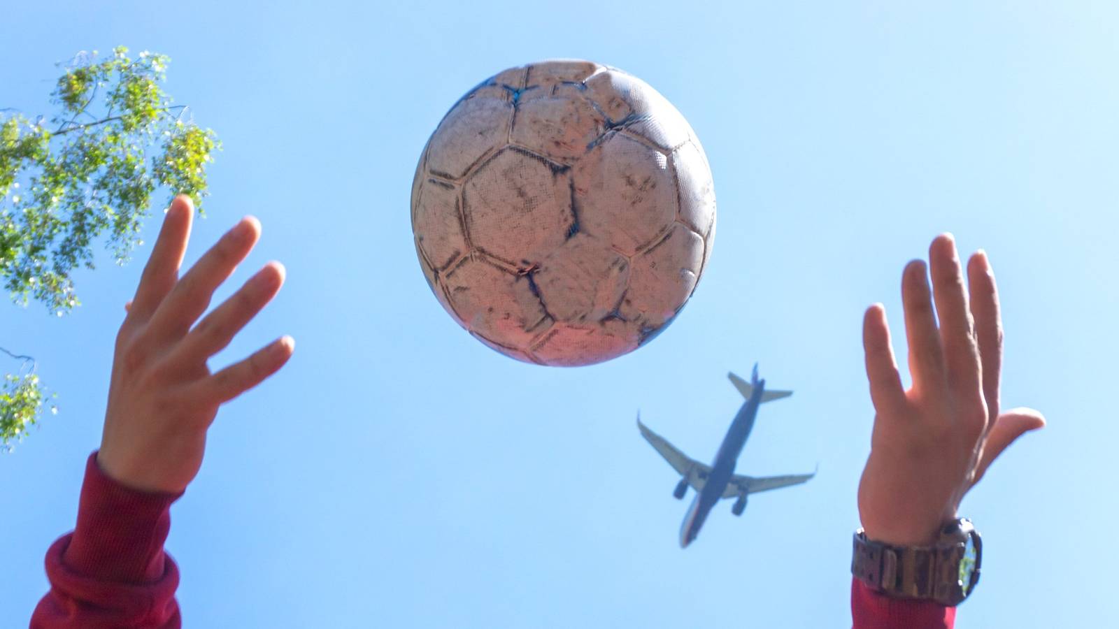 Aeromexico Rescues Uruguay's World Cup Campaign After US Blocks Charter Jet