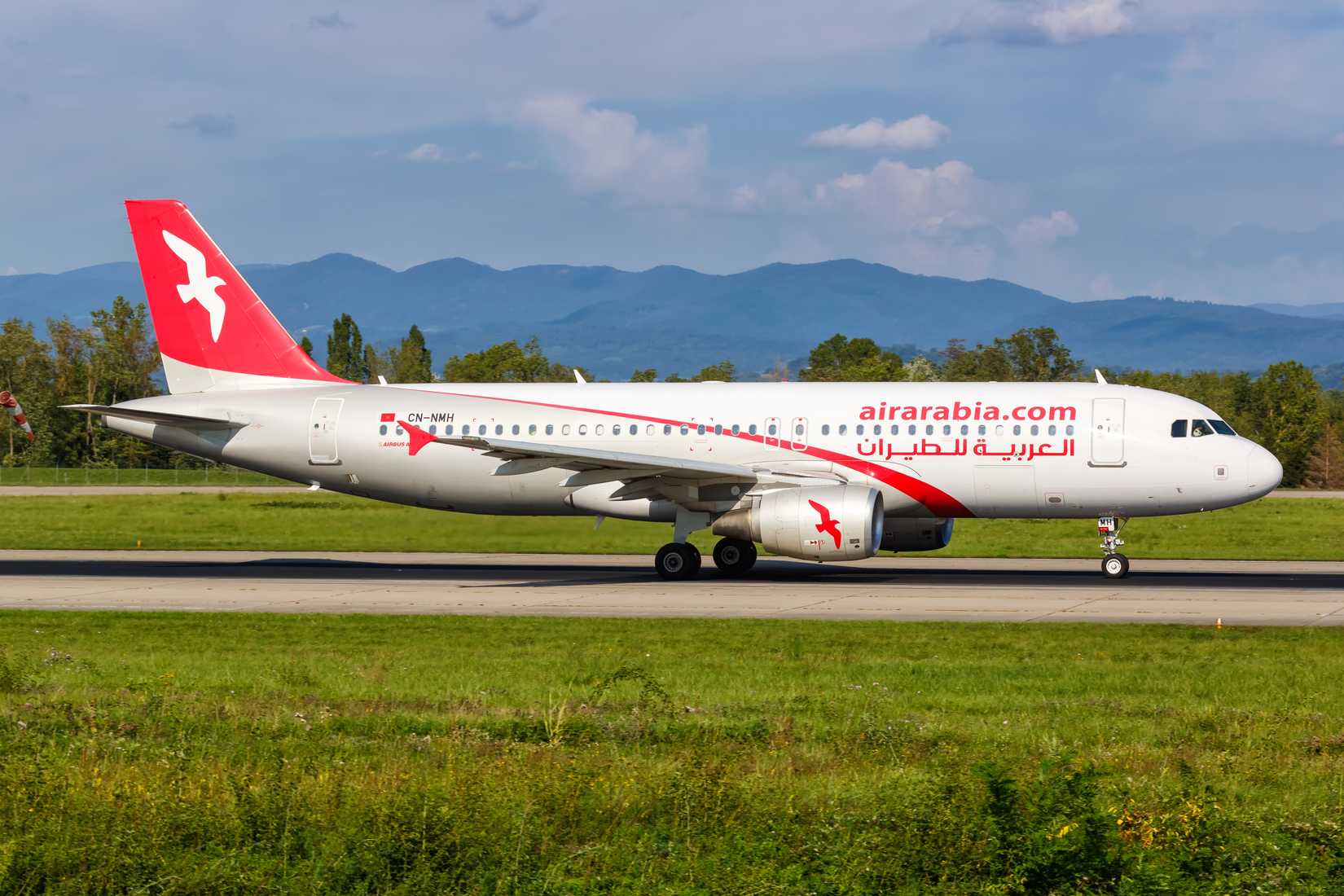 العربية للطيران المغرب ايرباص A320 CN-NMH