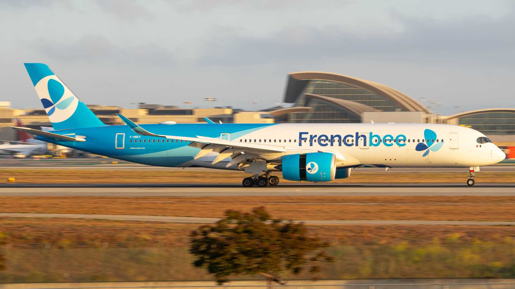 French bee A350 Taxiing