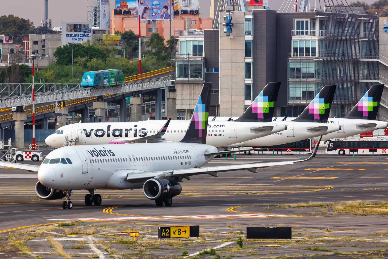Volaris A320 Taxiing