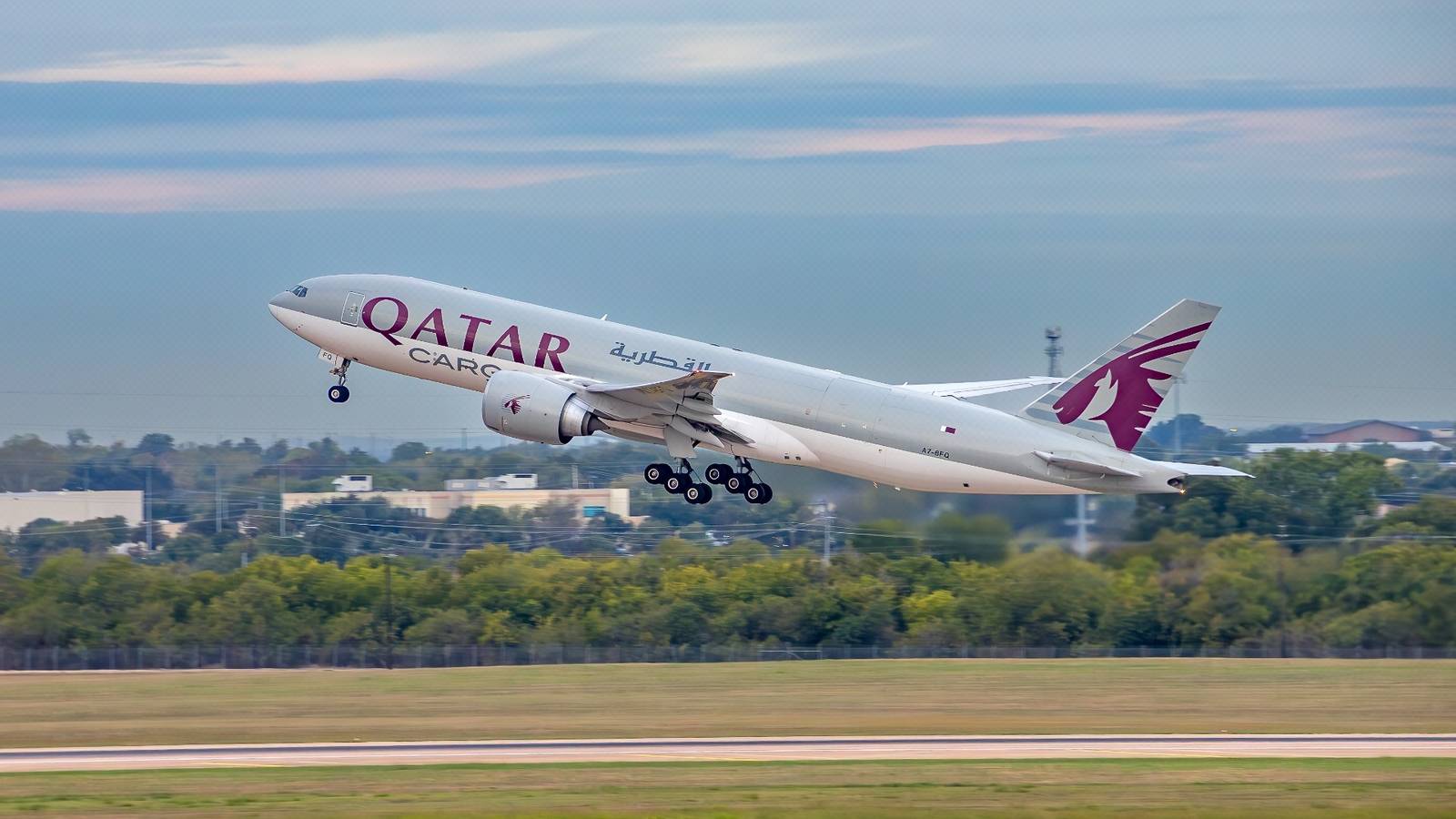 Inches From Disaster: Boeing 777-200LR Converted Freighter’s Risky Low Pass Caught On Camera