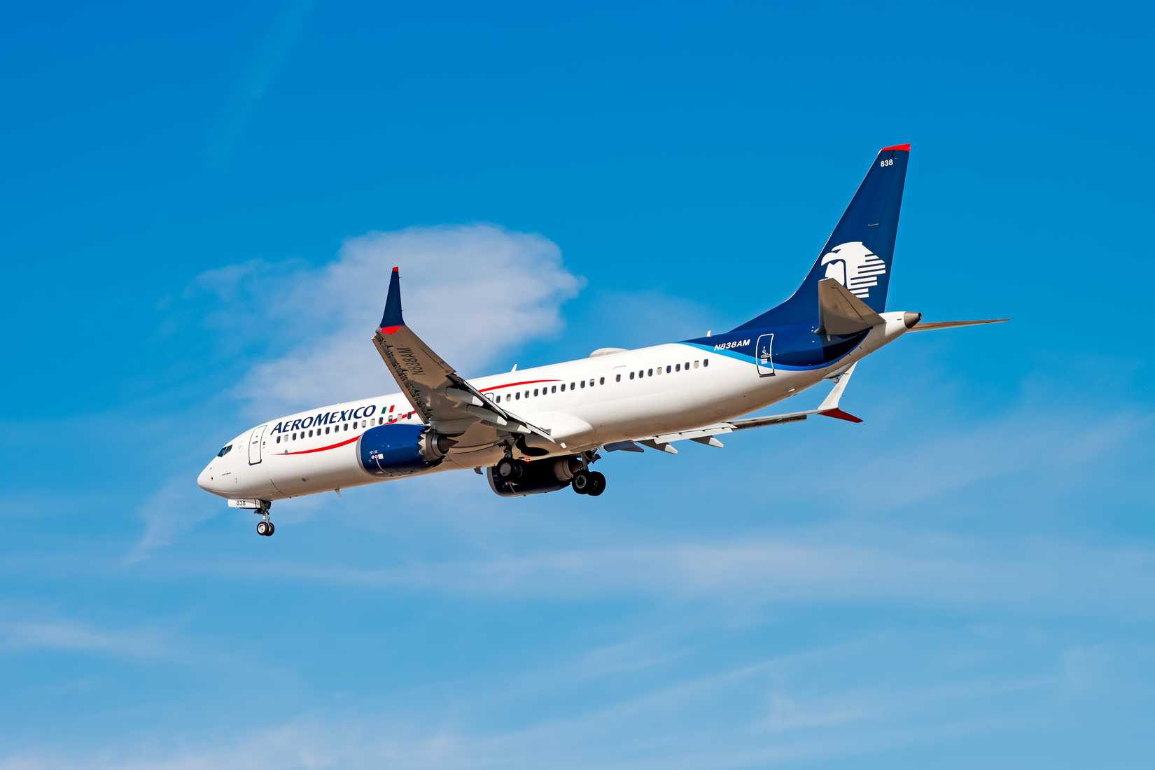 Aeromexico 737 Landing