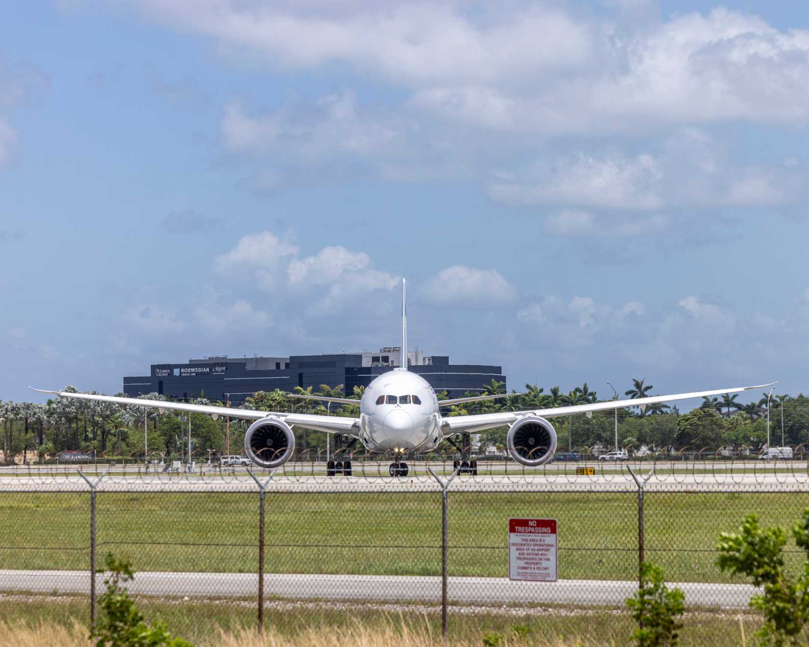 Beoing 787 Line Up