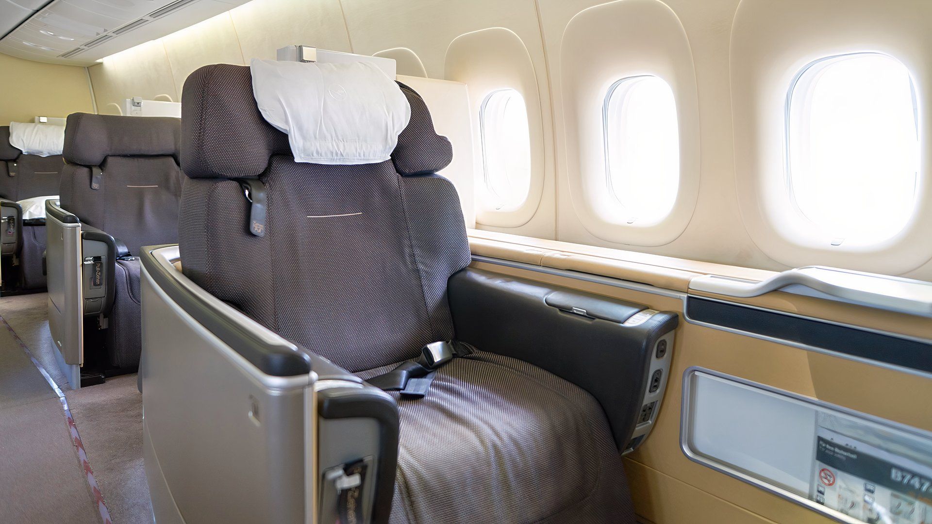 Here’s How Much A First Class Ticket On Lufthansa’s Boeing 747-8 Actually Costs In 2026