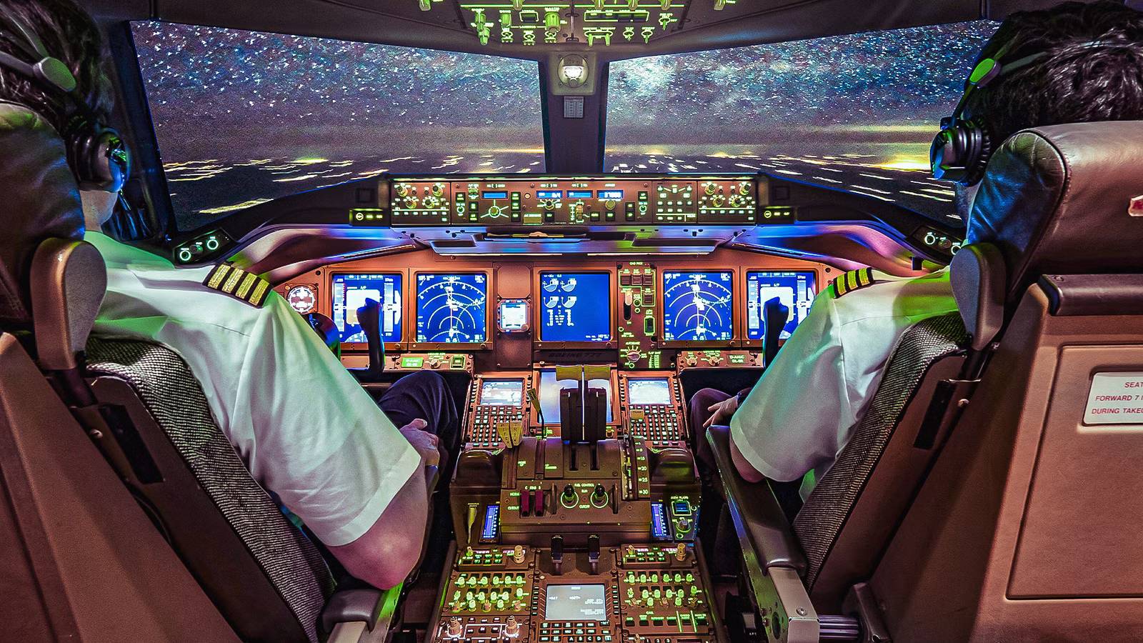 What Squawk Code 7600 Means & Why It Is More Common Than Passengers Realize