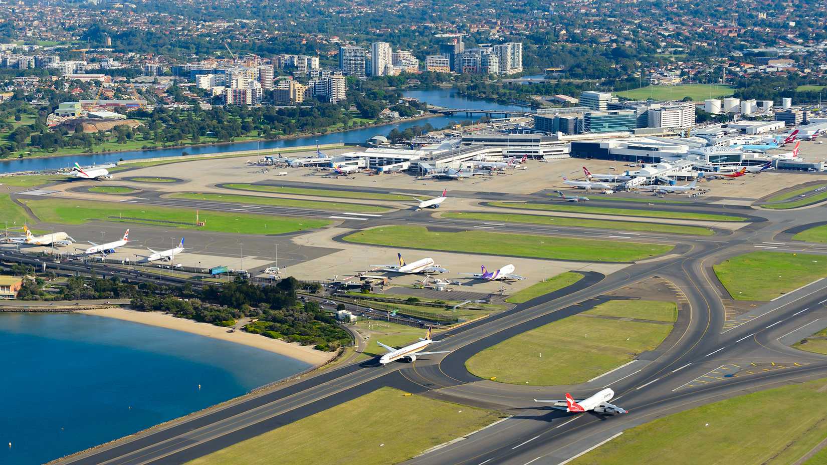 sydney airport from above