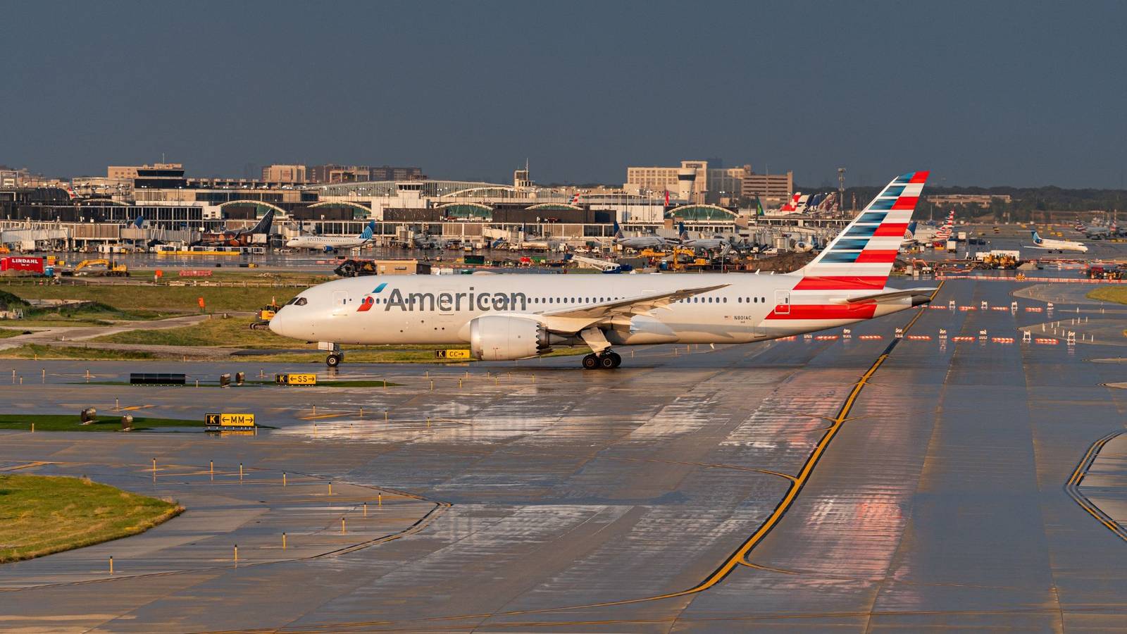 Thunderstorm Ground Stop Caused 700+ Flight Delays At Chicago O'Hare