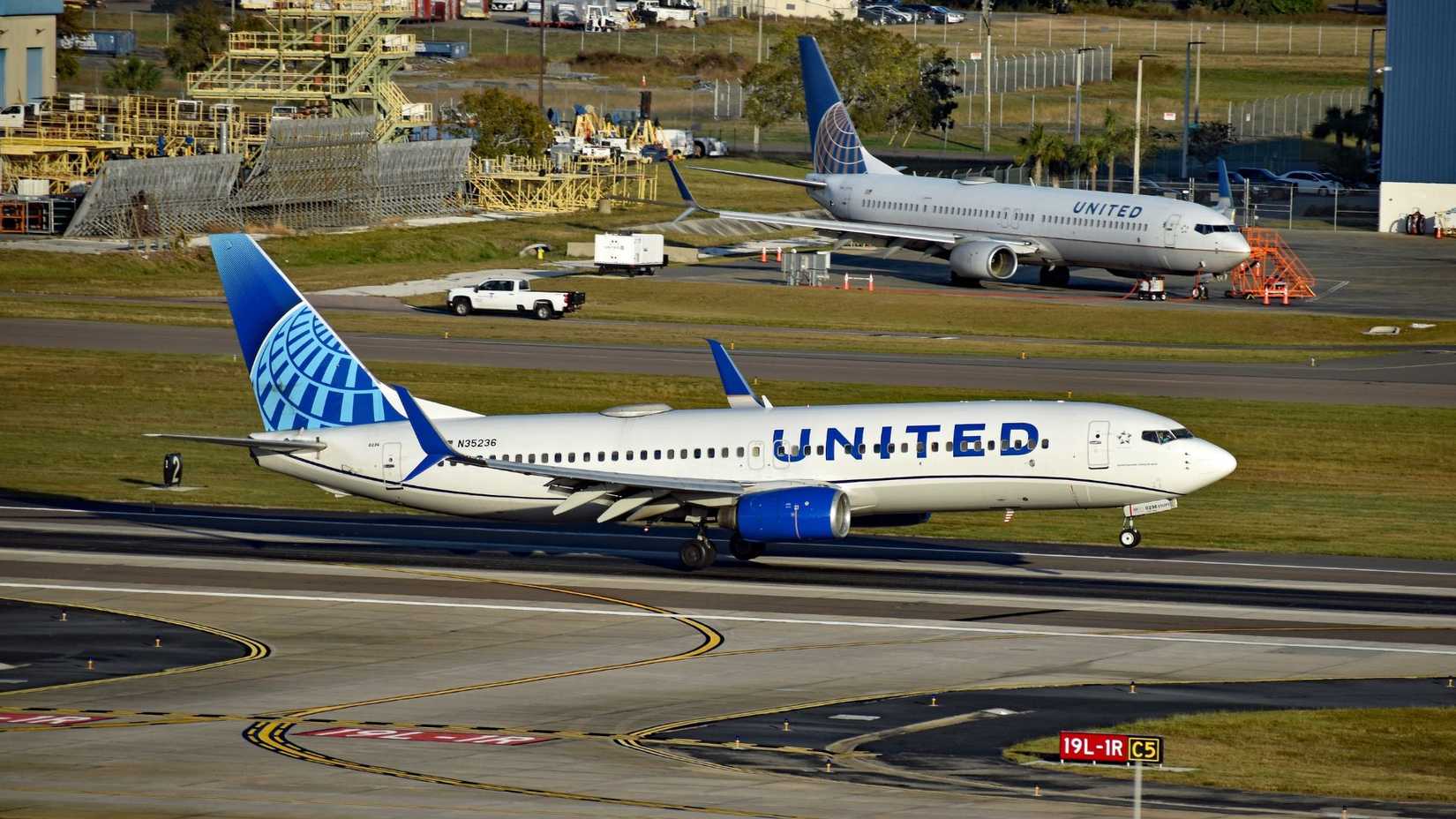United Airlines Boeing 737