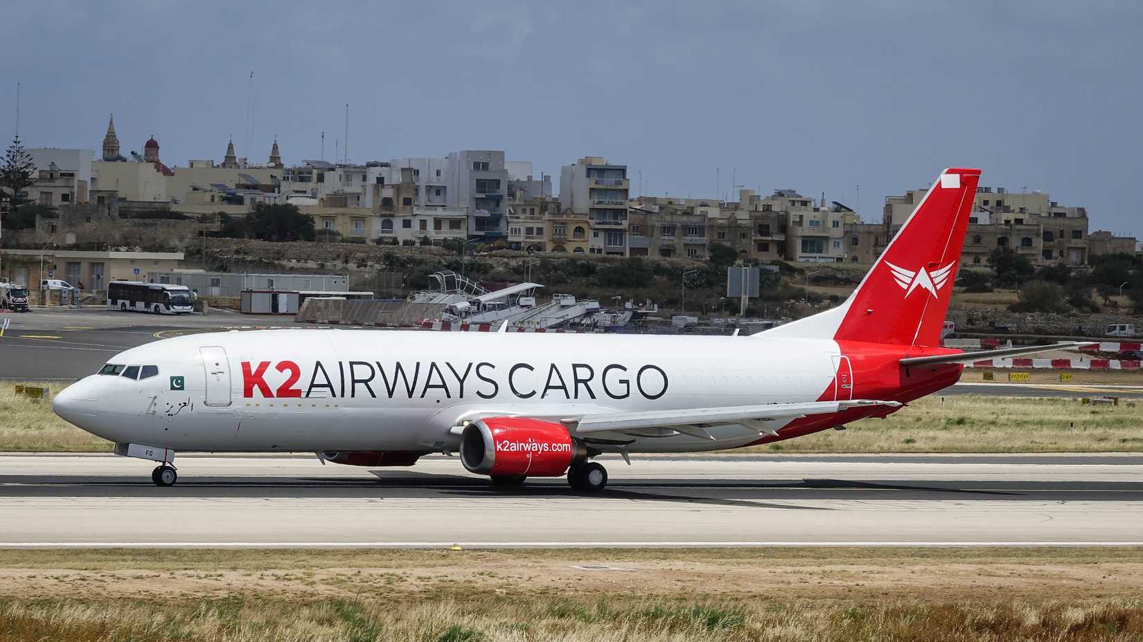 K2 Airways 737 Taxiing