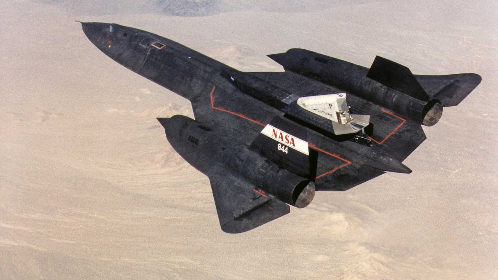 A NASA SR-71 successfully completed its first flight 31 October 1997 as part of the NASA Linear Aerospike SR-71 Experiment LASRE