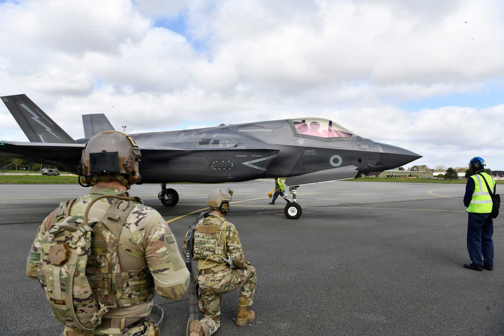 A Royal Air Force F-35B from 207 Squadron parks