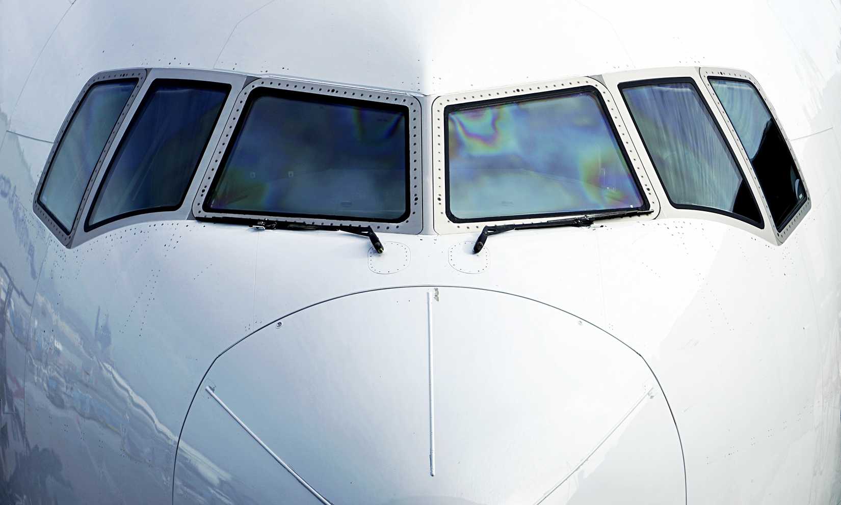 A United Airlines Boeing 777 at the gate ahead of departure
