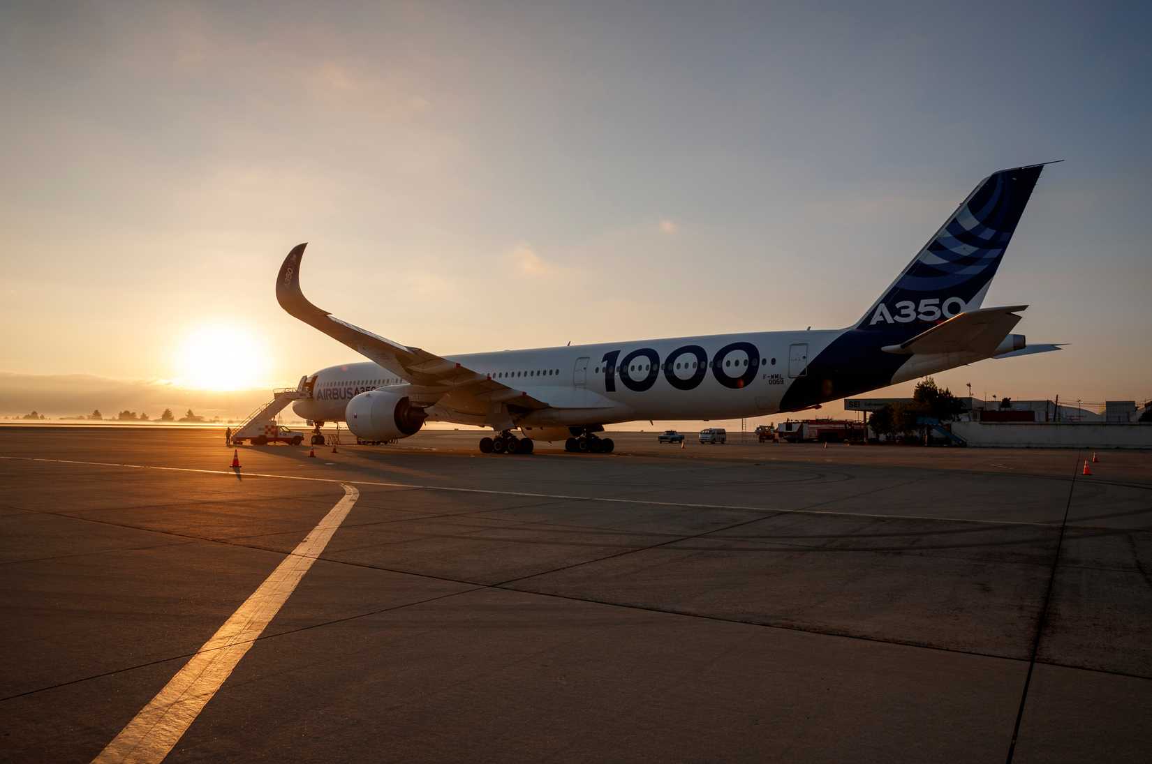 A350-1000 Airbus MSN059 altitude test - on ground at the sunrise