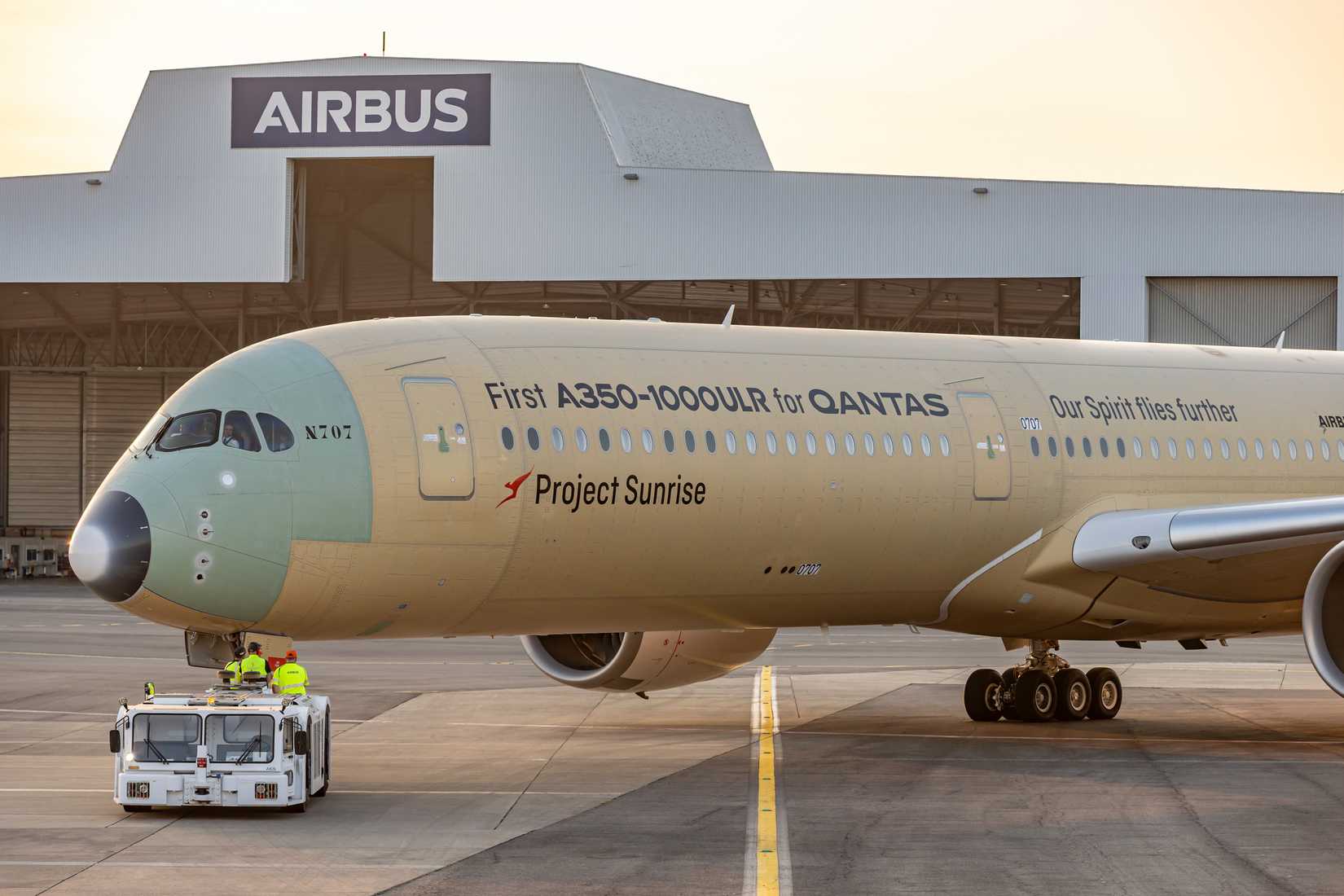Qantas A350 Nose