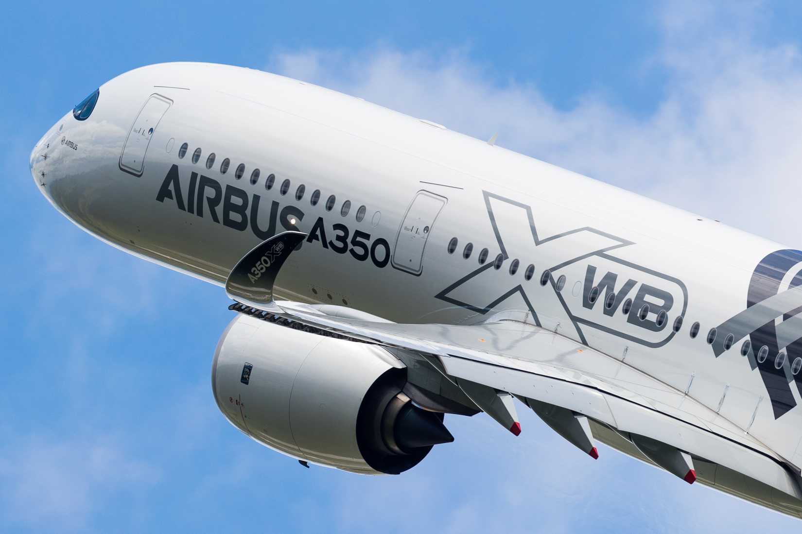 A350-900 with Trent XWB-84 flying
