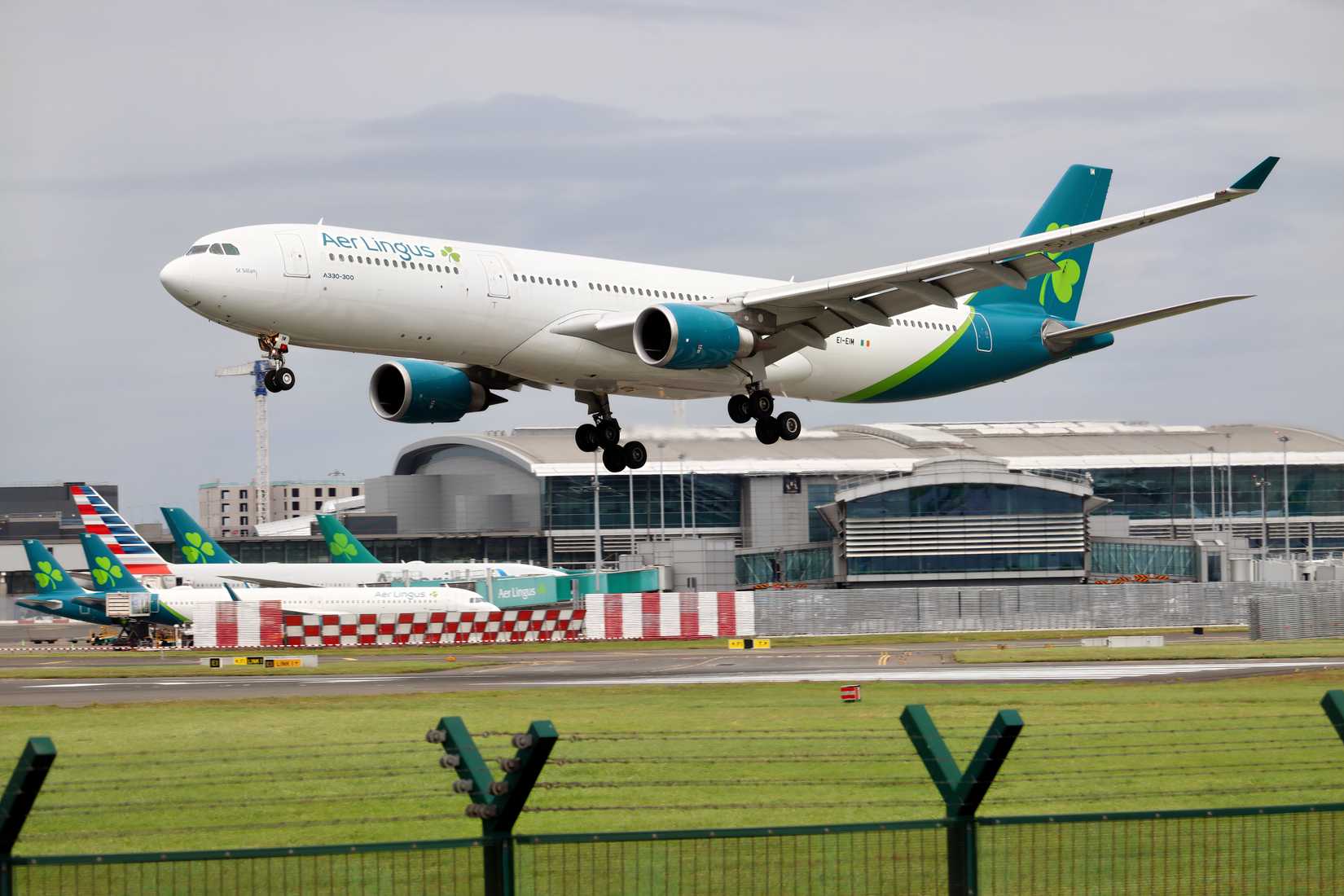 Aer Lingus A330 about to land at Dublin