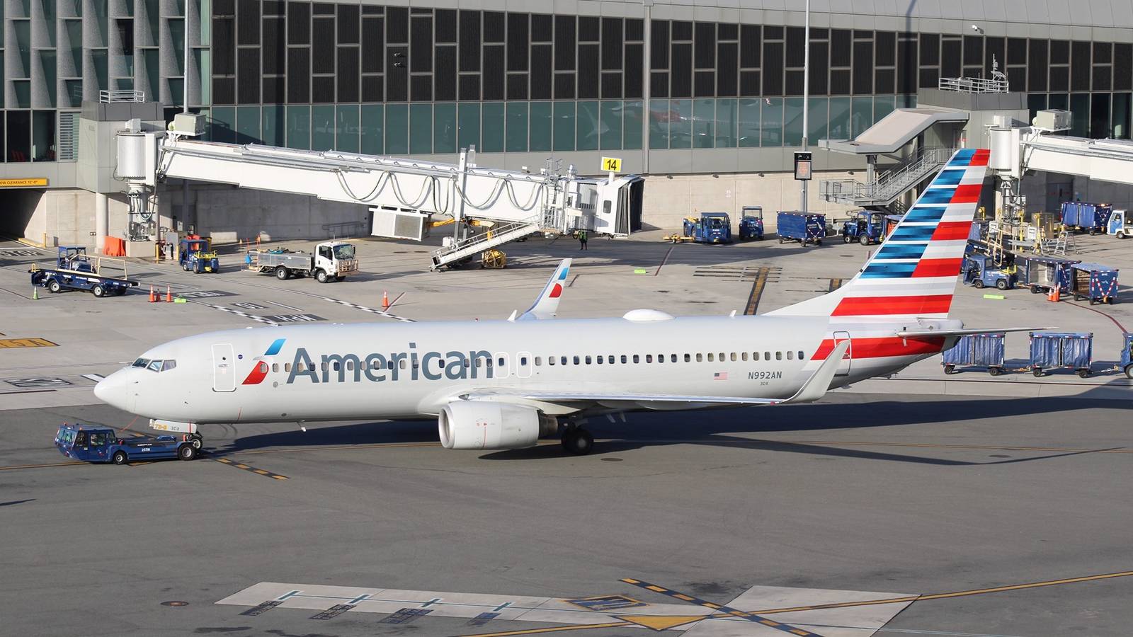 Oops: Dallas-New York American Airlines Flight Diverts 30 Minutes