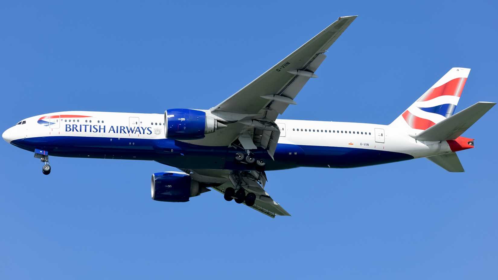 British Airways Boeing 777-200 flying
