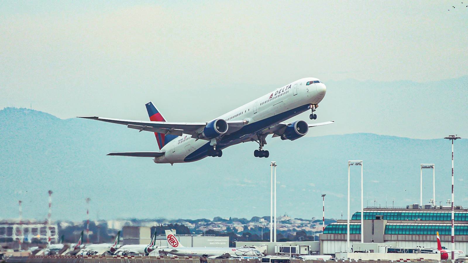 Boeing 767: O Widebody Inabalável Que Superou Rivais por Quatro Décadas