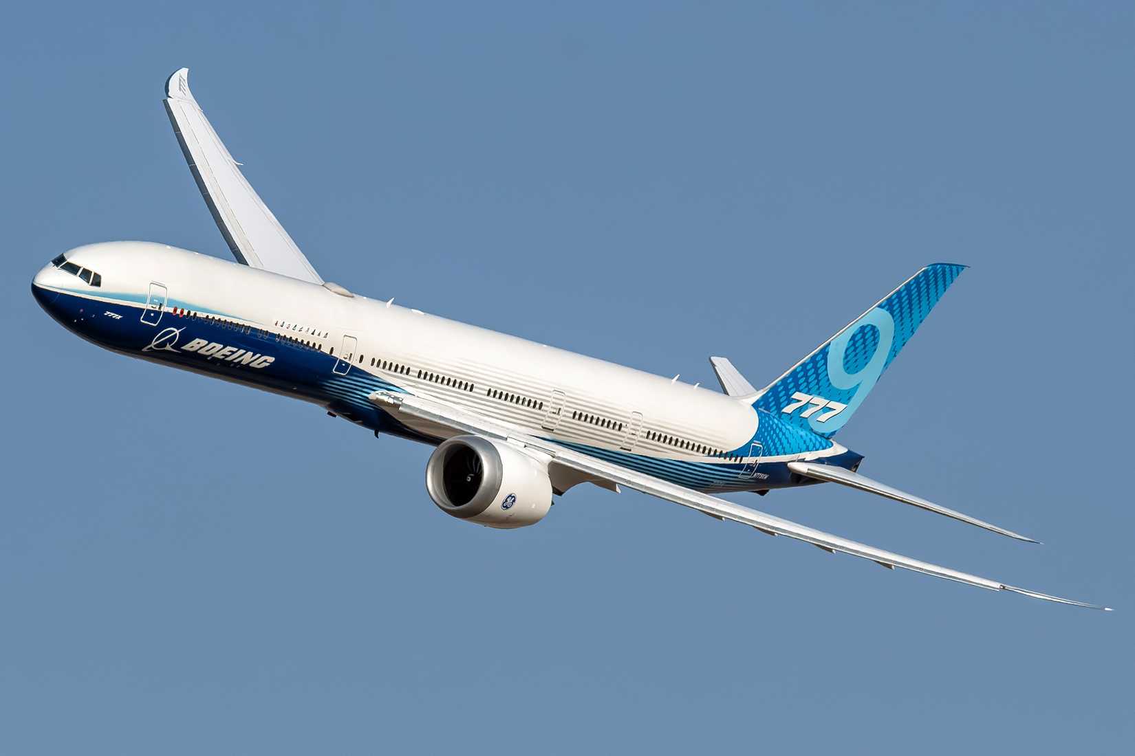 Boeing 777-9 777X Boeing Livery flying
