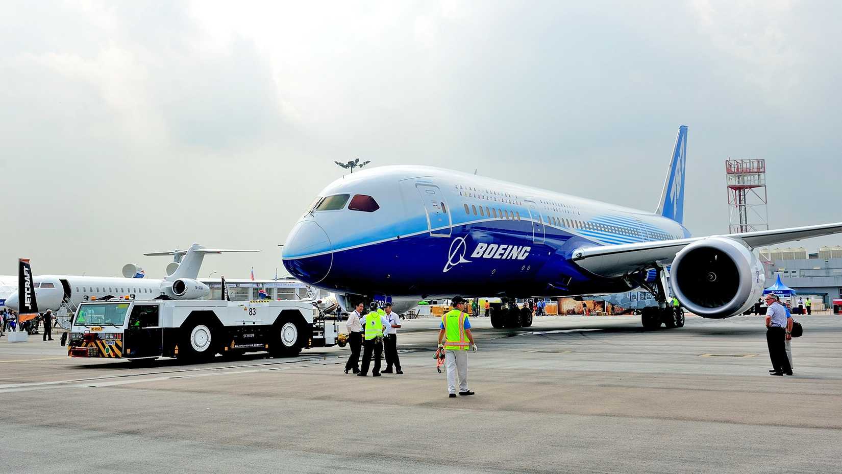 Boeing 787 factory livery