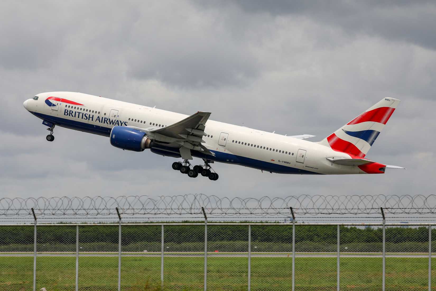 British Airways Boeing 777-200ER takeoff