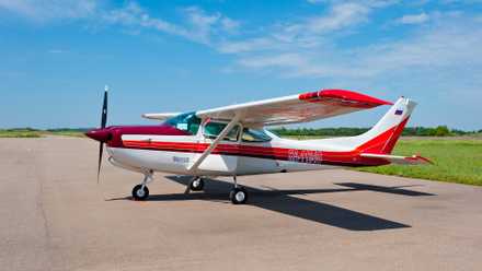 Cessna 182 Skyline (1)