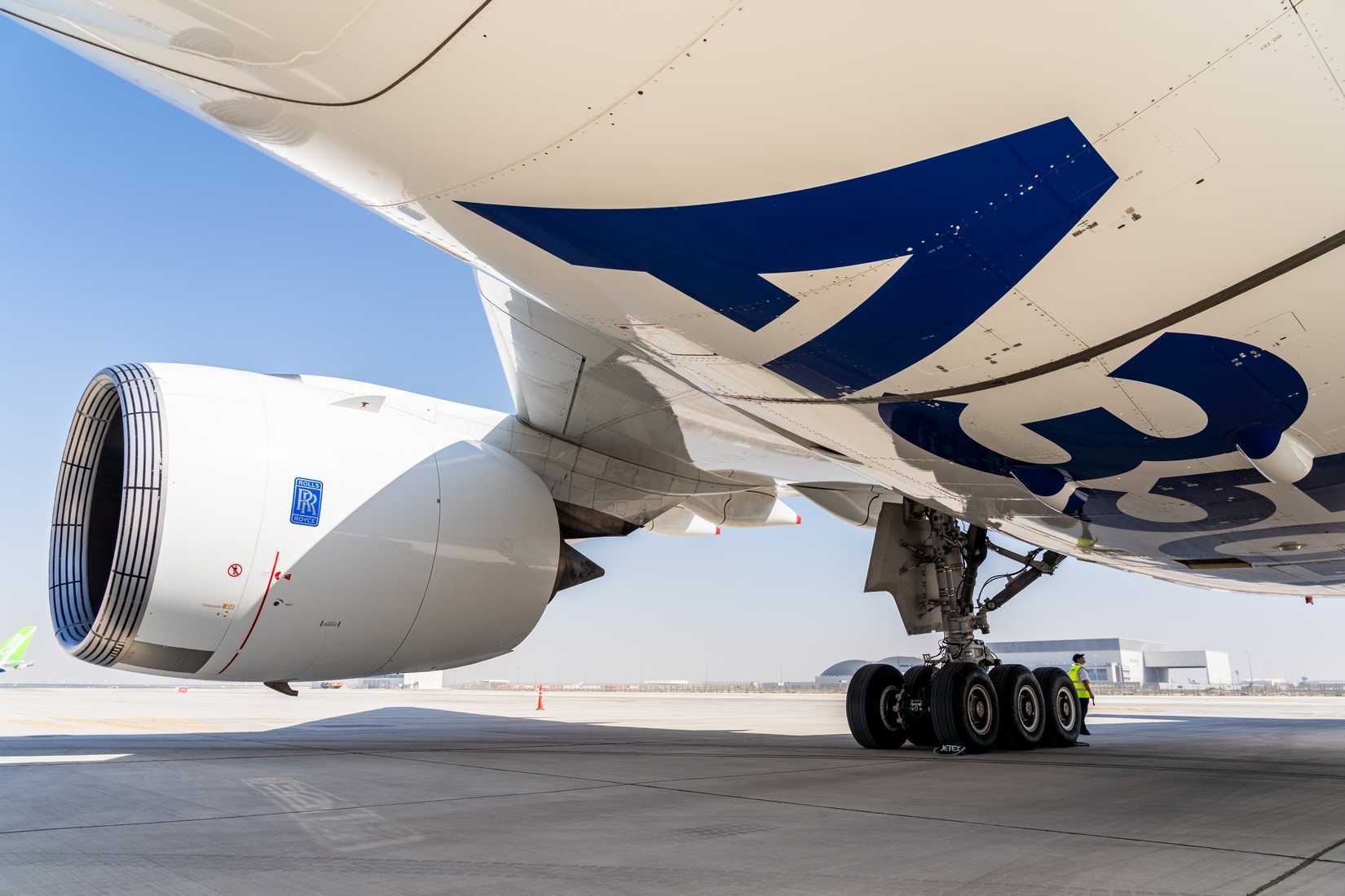 Dubai Airshow 2025 - Day 4 - A350-1000 on static